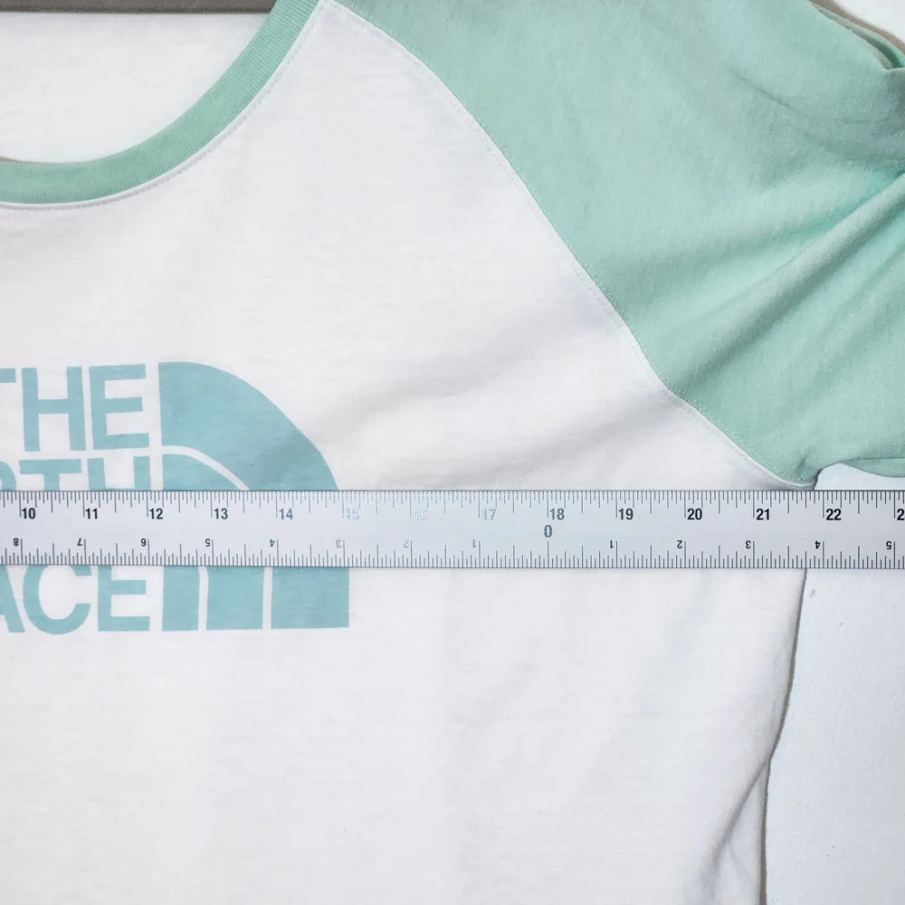 The North Face White Tee with Green Raglan Sleeves and Logo Size XL - Picture 4 of 7